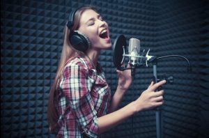 Studio-Microphone-Accessories-for-home-recording