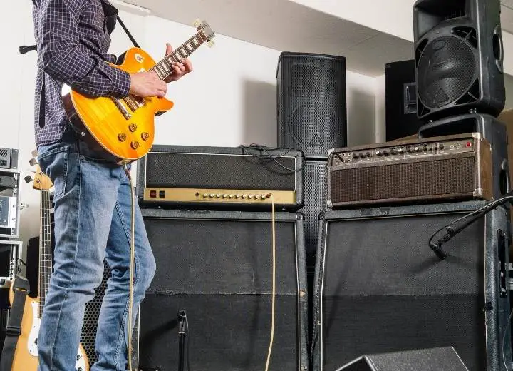 Can You Play An Electric Acoustic Guitar Without An Amp