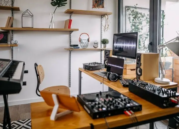 Common mistakes when organizing a home recording studio