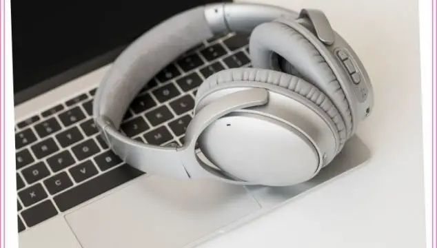 best headphones and wireless headphones for listening to podcasts and audiobooks